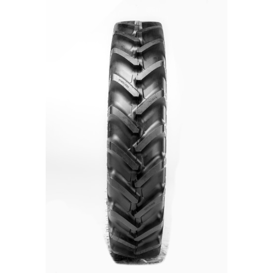 210/95R32 (8.3R32) BKT AGRIMAX RT 955 120A8 /120B R1 TL